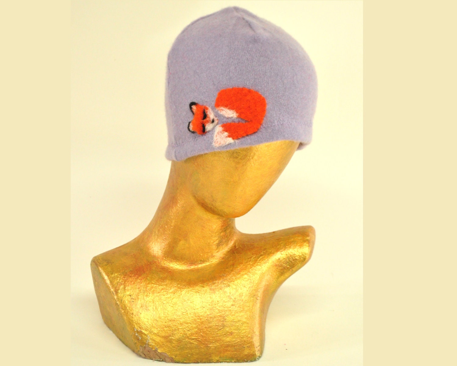 The Sleeping Fox handmade cashmere hat PURPLE LAVENDER Needle Felted