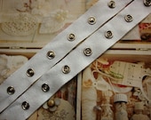 1.5 yards 3/4" width 19 mm ( 25 snaps in one yard and 1 1/2" between ) white cotton twill snap Tape By The Yard