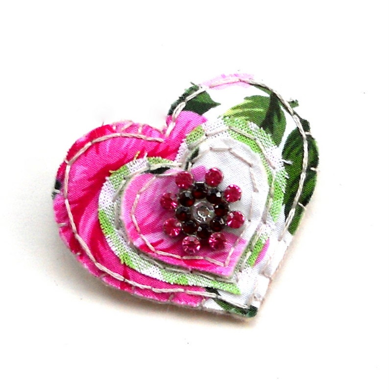 Brooch jewelry jewellery heart shaped felt and fabric uk seller Floral Garden