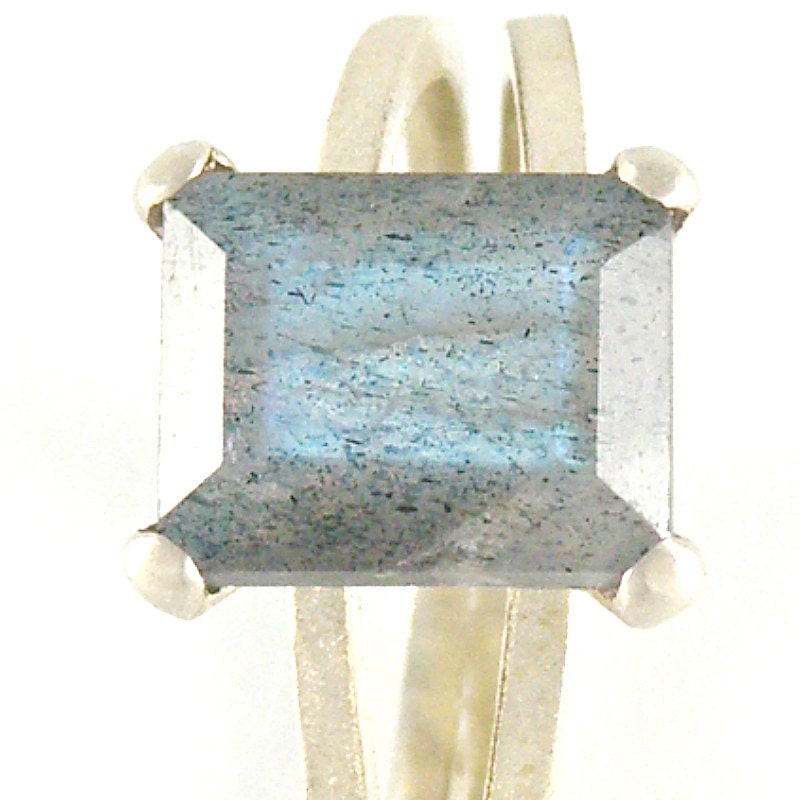 Labradorite Sterling Silver Ring, Labradorite Engagement Ring, Emerald Cut Ring, Faceted Gemstone Ring, Labradorite Ring, Blue Green