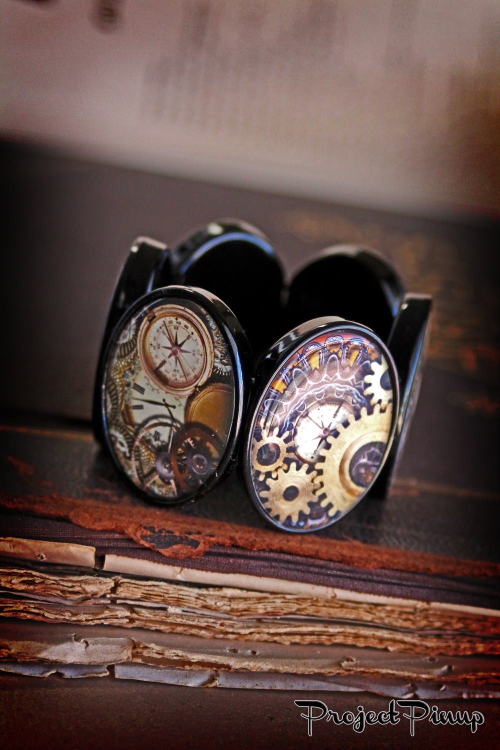 Steampunk Cameo Gear Bracelet