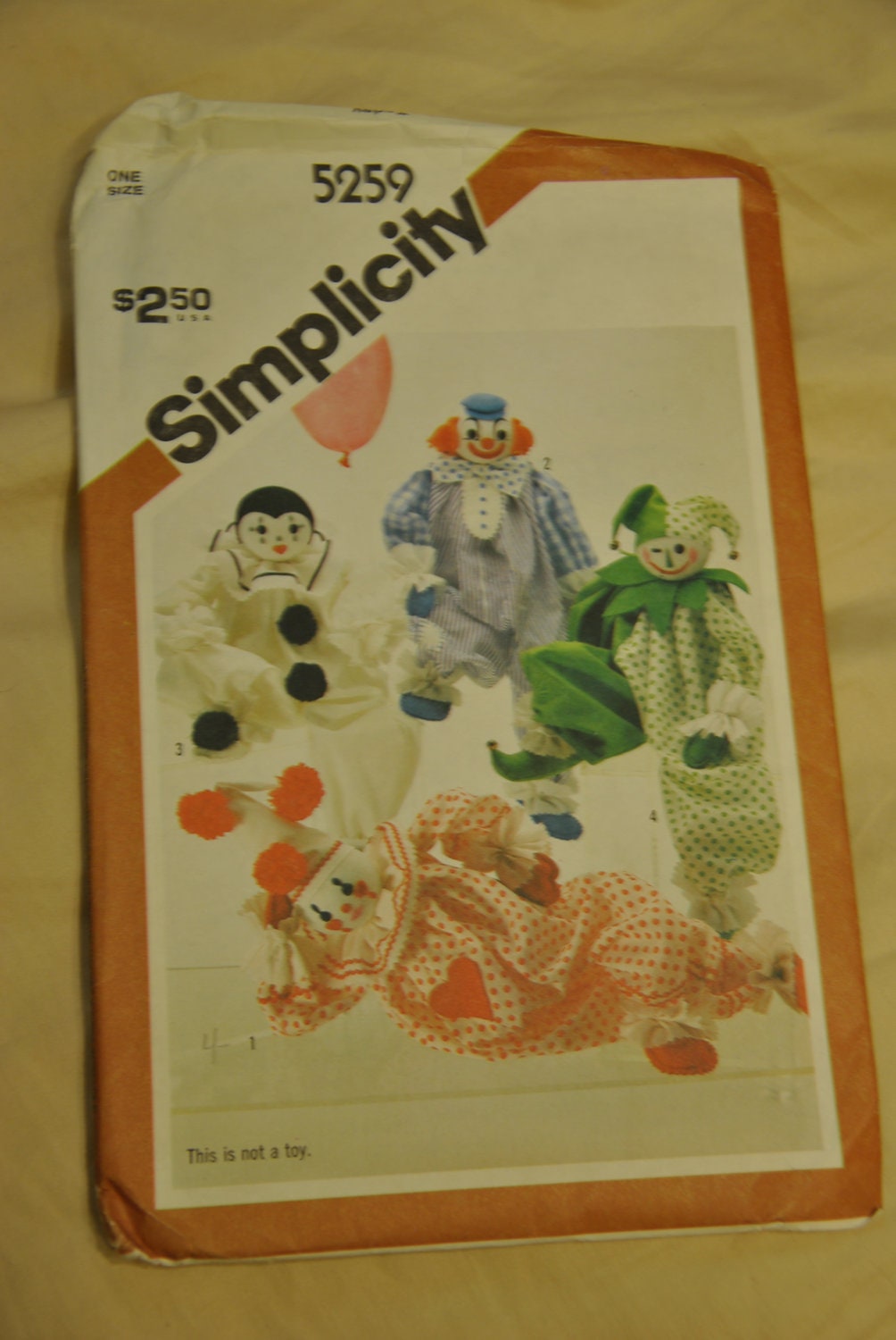 Vintage CLOWN Doll Pattern 5259