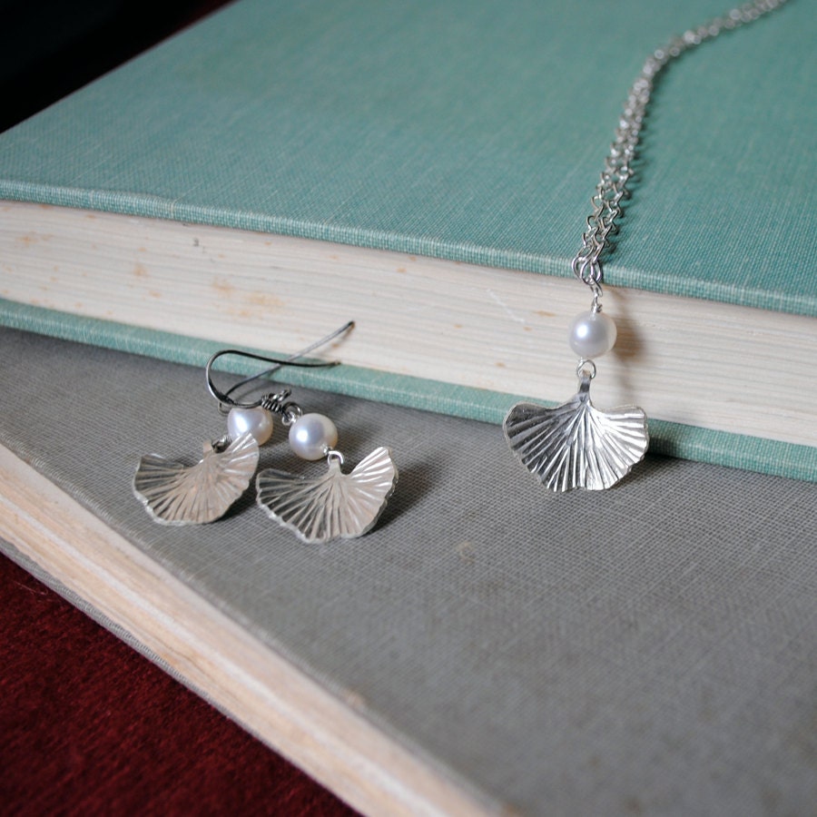 Ginkgo Necklace & Earring Set