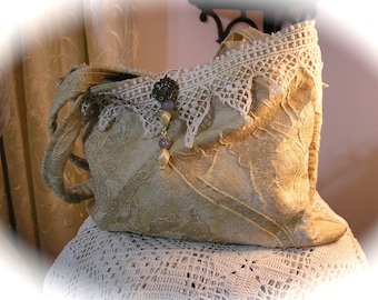Cute Beige Handbag, handmade creme fabric bag, vintage scalloped lace, Small size fabric purse