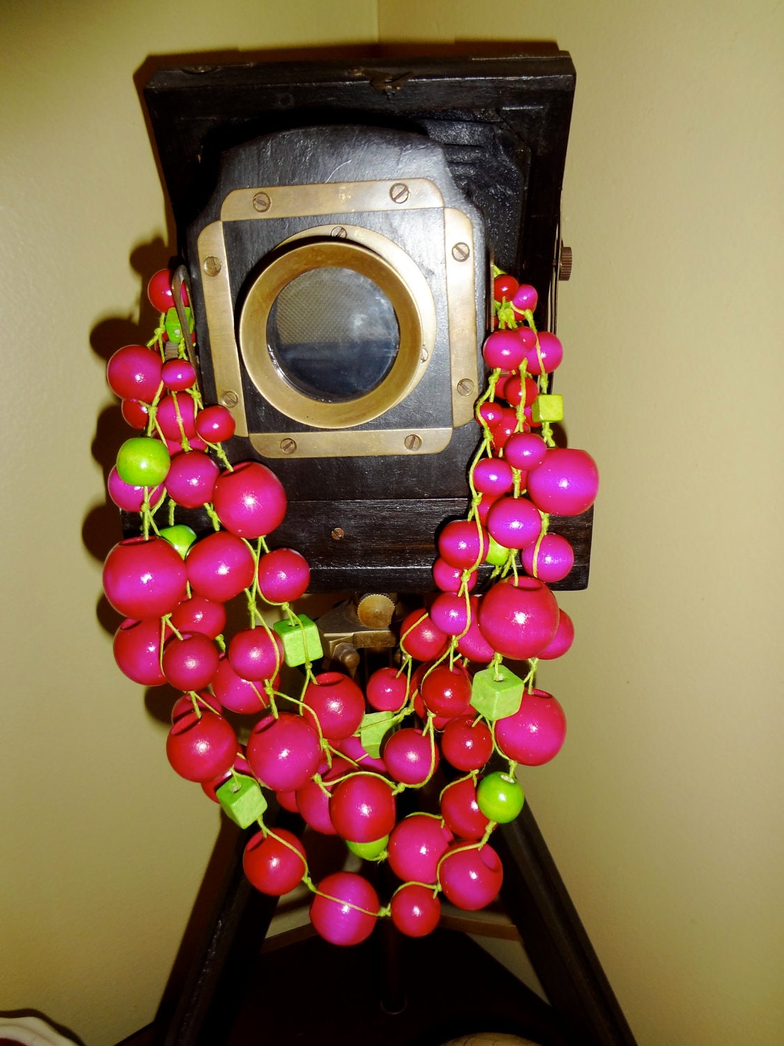 Handmade Two colors statement  necklace ( pink , green, yellow, cream) - creativedesignsstore