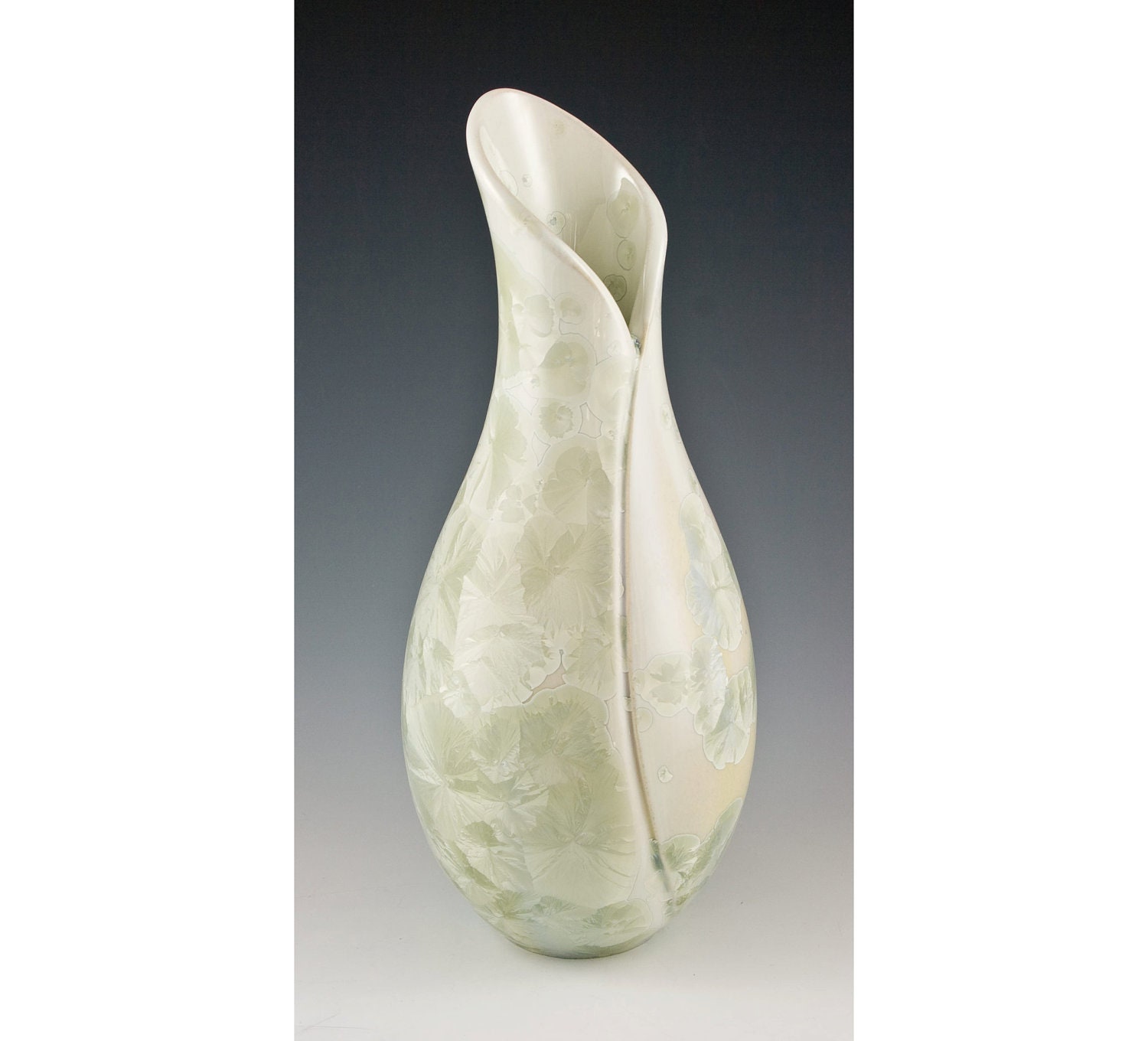 Ice Green Calla Lily Crystalline Glazed Vase: Free US Shipping