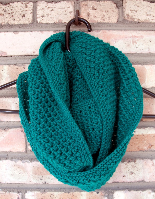 Ayla Wool Infinity Scarf in Emerald