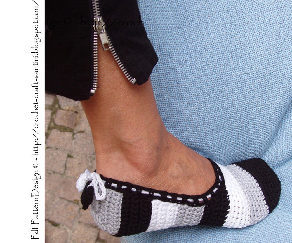 Black & White ESPADRILLES/TOMS - Slippers with Hearts - Crochet Pattern - Instant Download