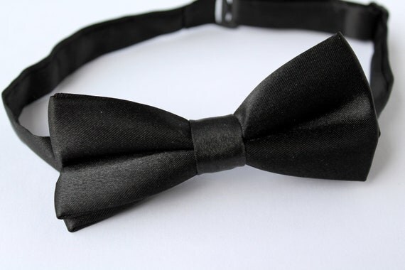 Boys' Bow Tie (Solid Black) Il_570xn