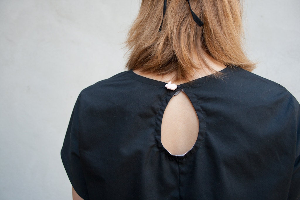 TULIP blouse (black cotton blouse with tulip sleeves and rabbit button) - made to order