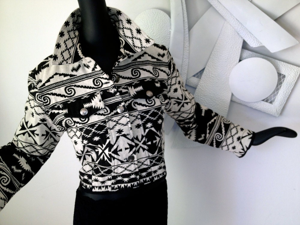 Vintage 1980s 80s Navajo Indian Jacket Black and White Native American Western Design Denim Blue Jean Styling Indian Blanket Cropped Coat