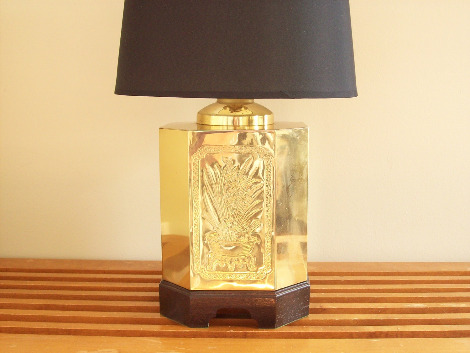 Chinoiserie Table Lamp, Vintage Brass, Hollywood Regency