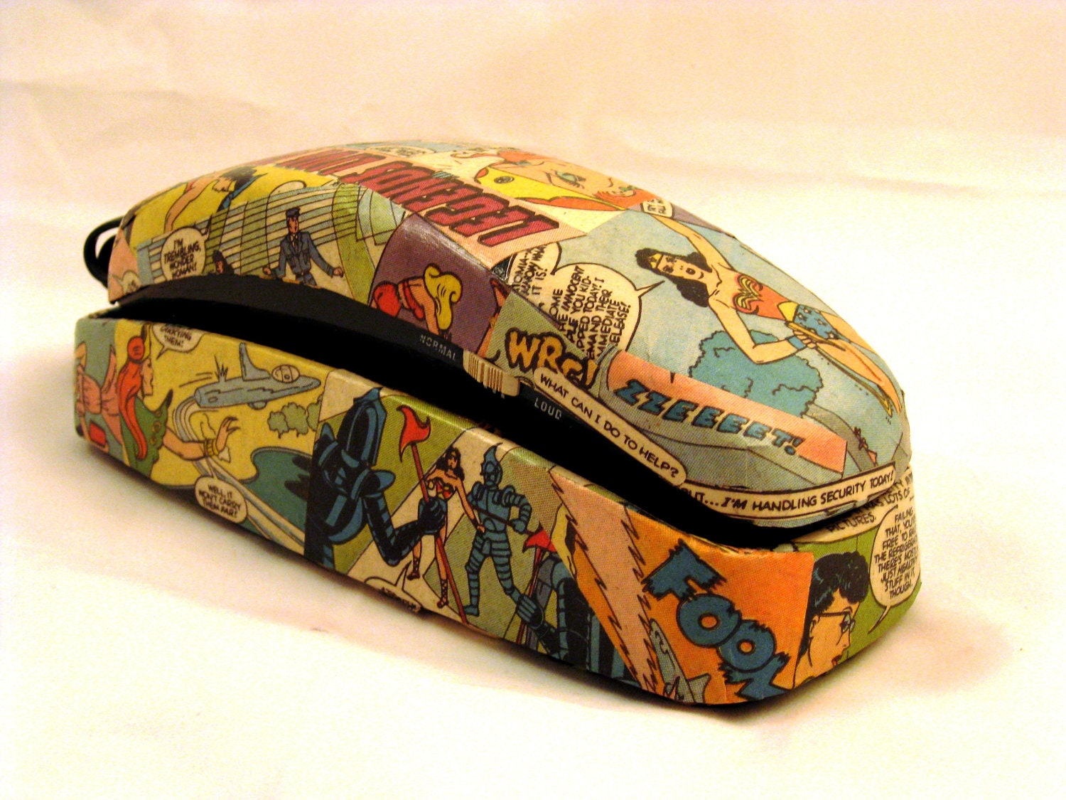 Wonder Woman  Telephone