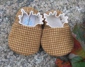 Toffee Brown Houndstooth Baby Shoes--flannel--Organic cotton--Christmas--holiday