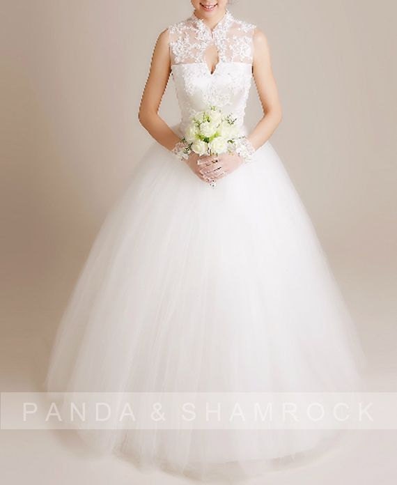 Ines/wedding gown/bridal dress/bride/custom made/plus size/sweetheart neckline/vintage style/train