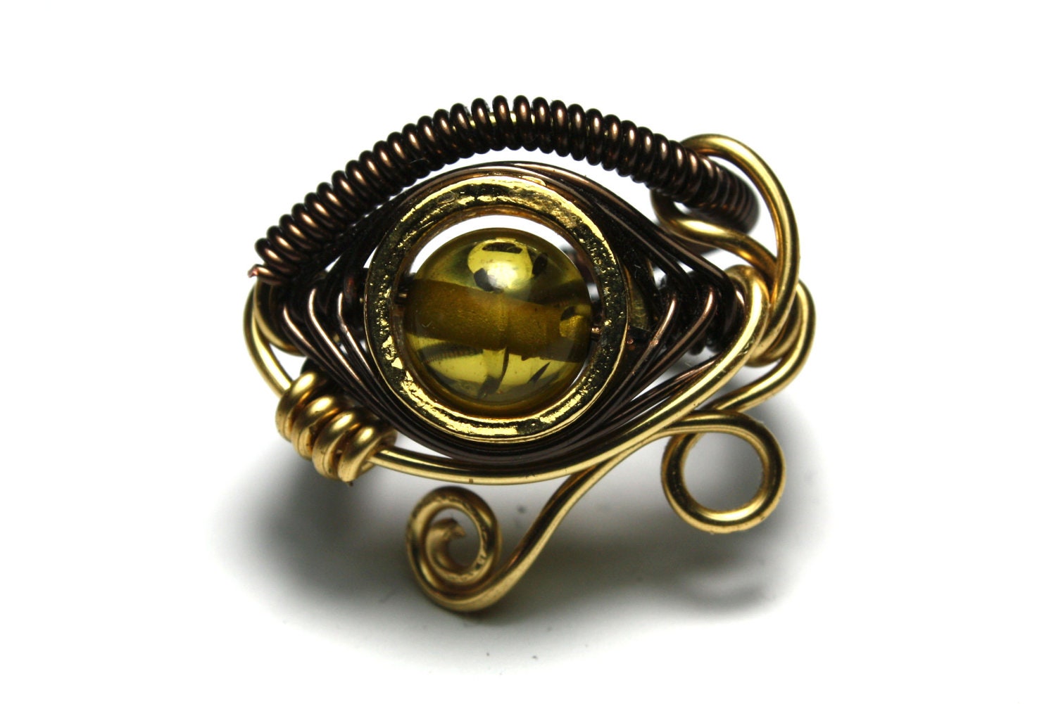 Egyptian Wire Ring - Eye of Horus - Green Amber