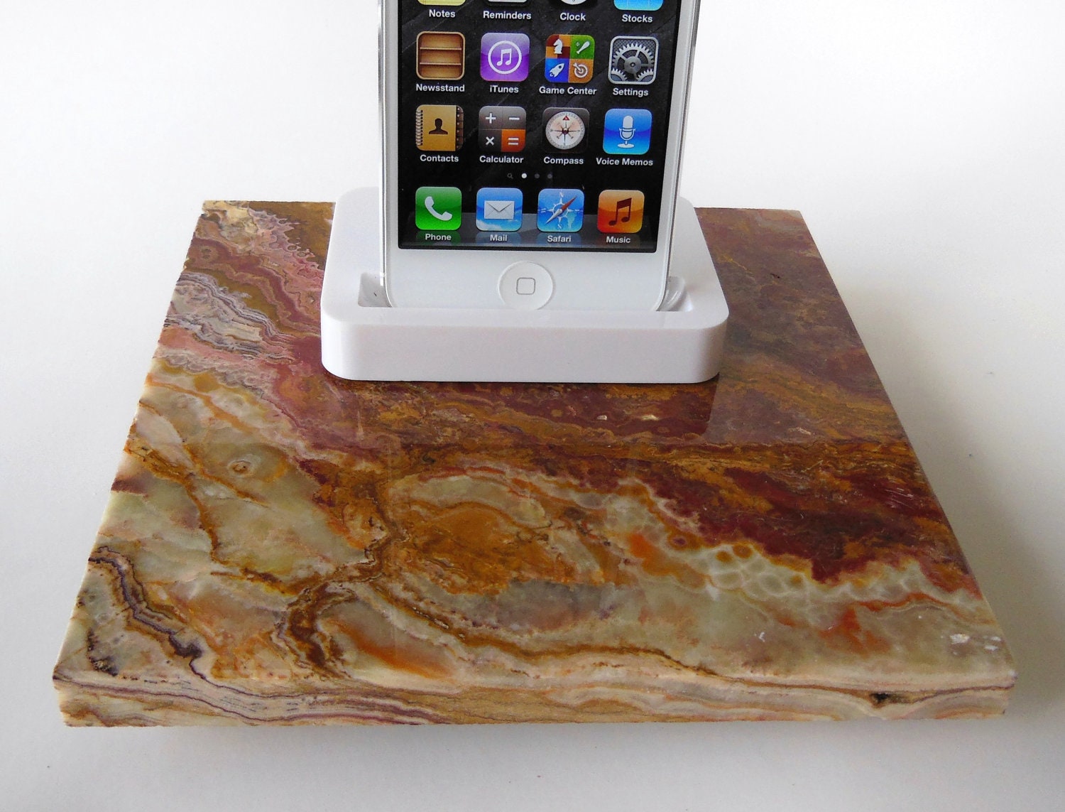 iPhone 5 Dock on a multicolor onyx 8