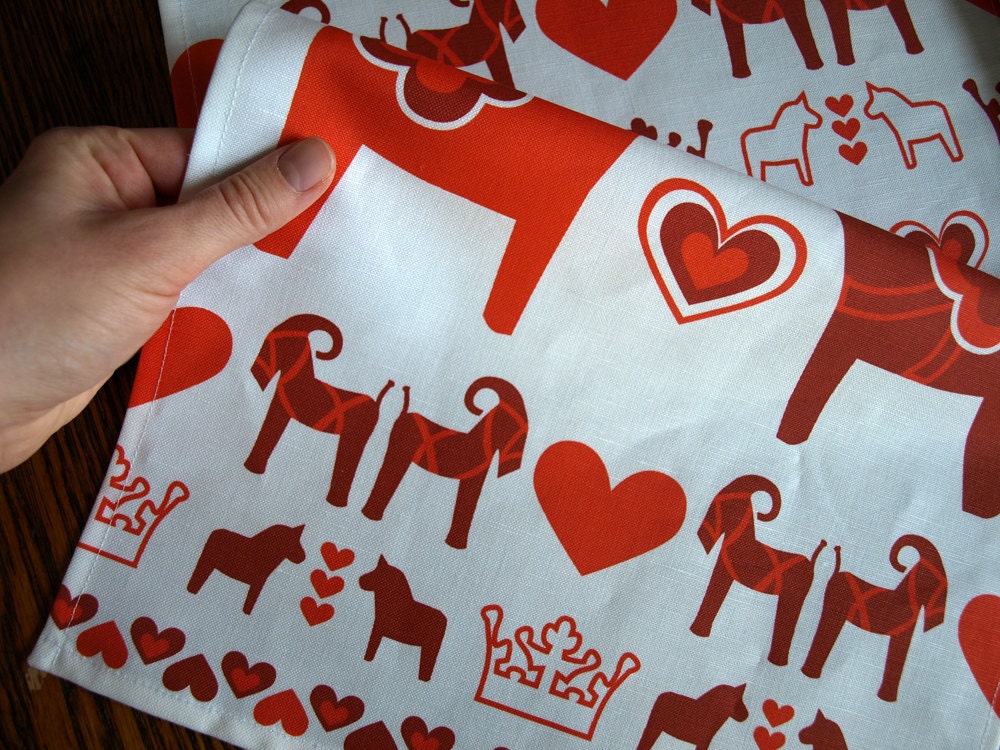 Swedish Dalahäst Kitchen Hand Towel in Red and White