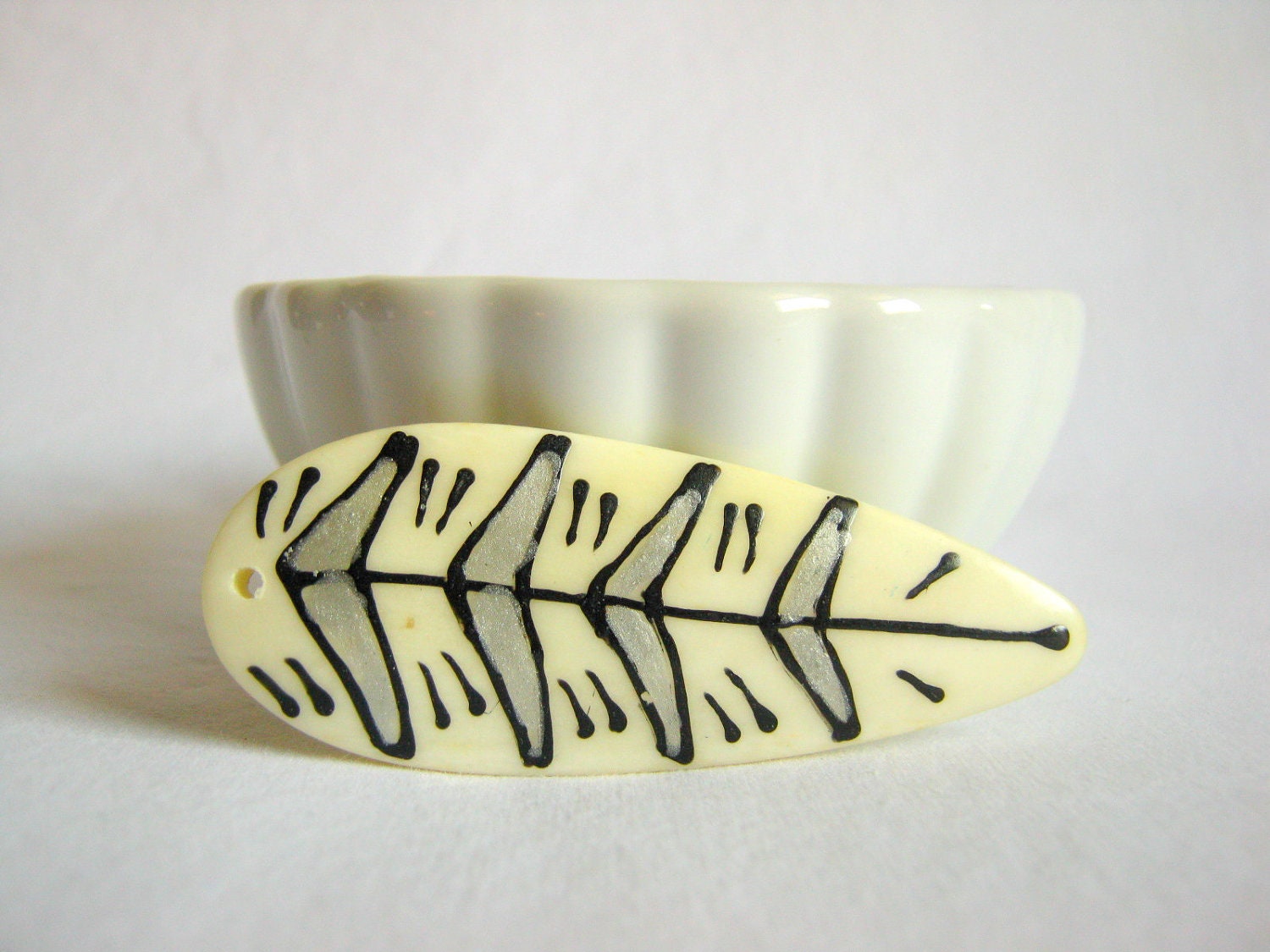 carved bone top drilled pendant 63mm (1)