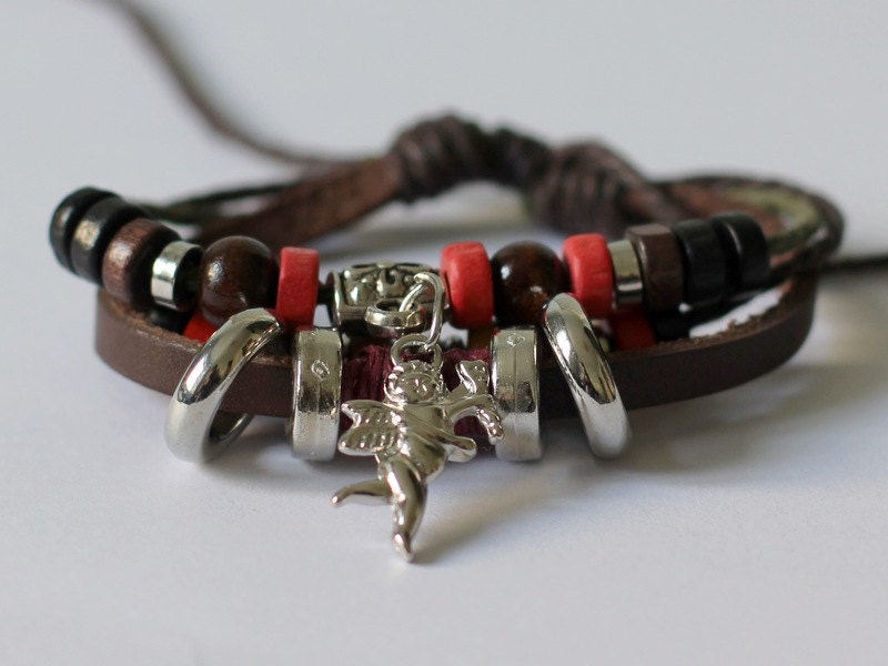 008 Handmade brown leather bracelet Charm bracelet Fashion jewelry Bracelet Cuff Cupid and bead