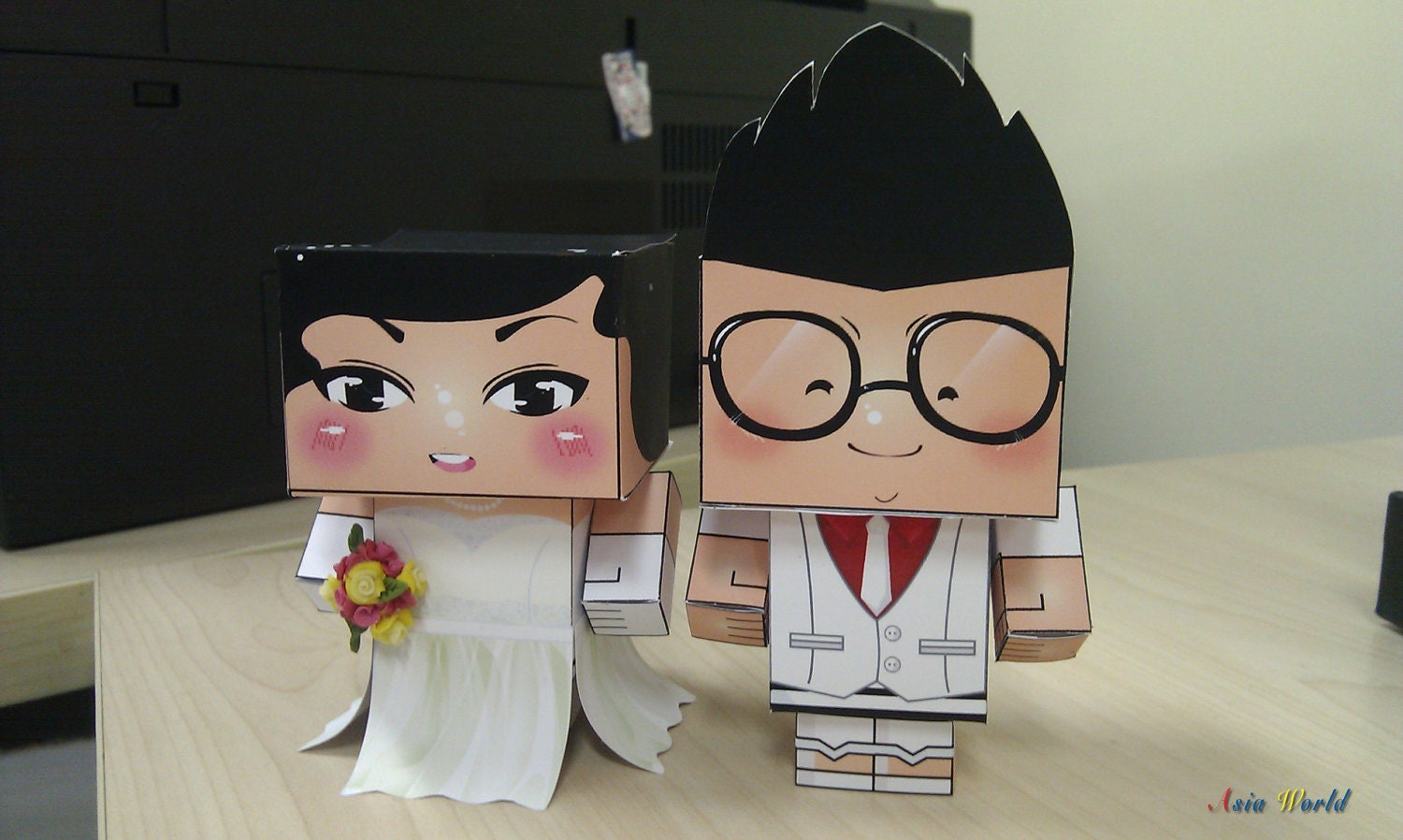 Wedding cake topper Custom paper wedding dolls, Engagement party decoration, Wedding paper figurine, paper miniature rings holder