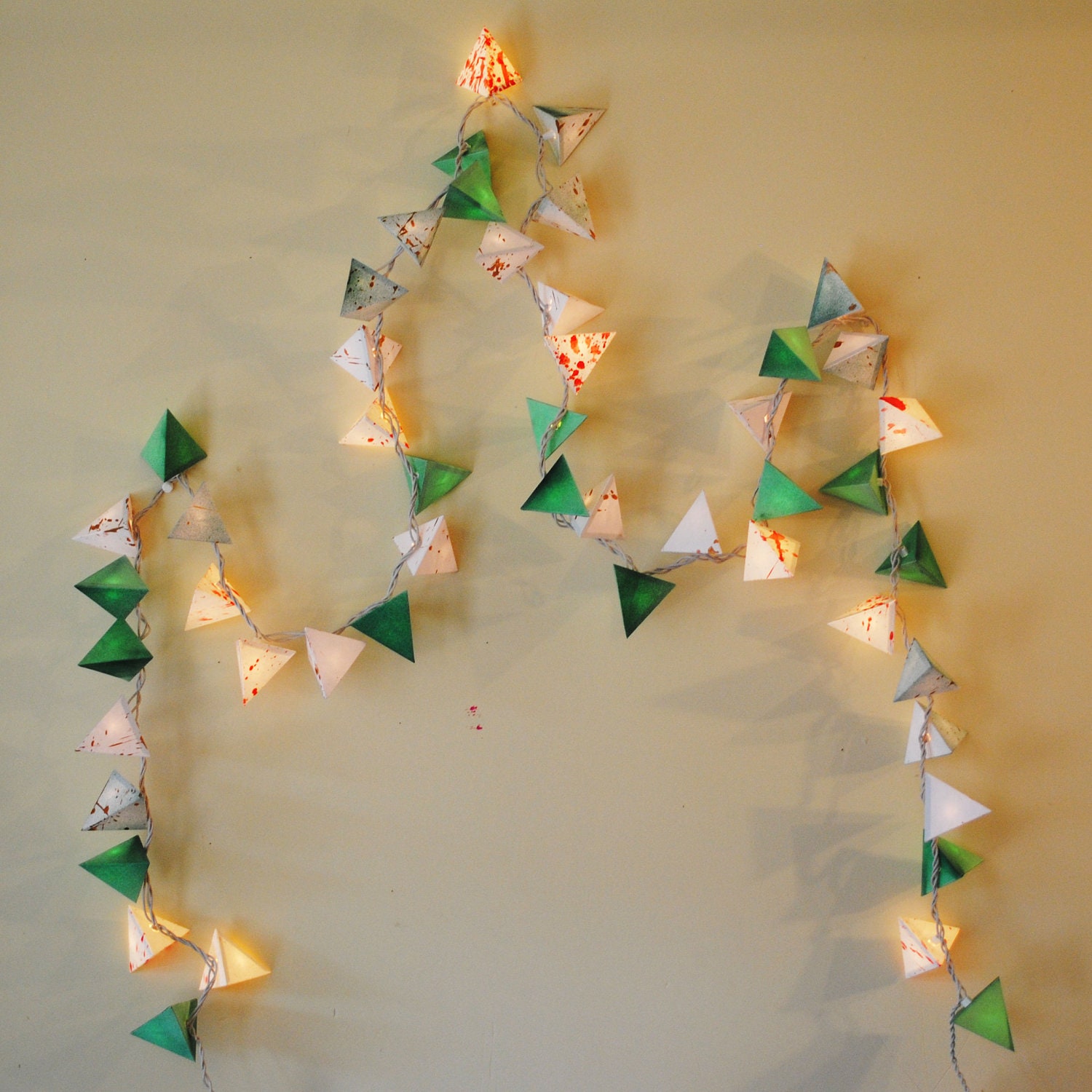 Paper Pyramid Lanterns - Emerald Green, White, and Cream Speckle with Red and Gold Splatter - Short Strand