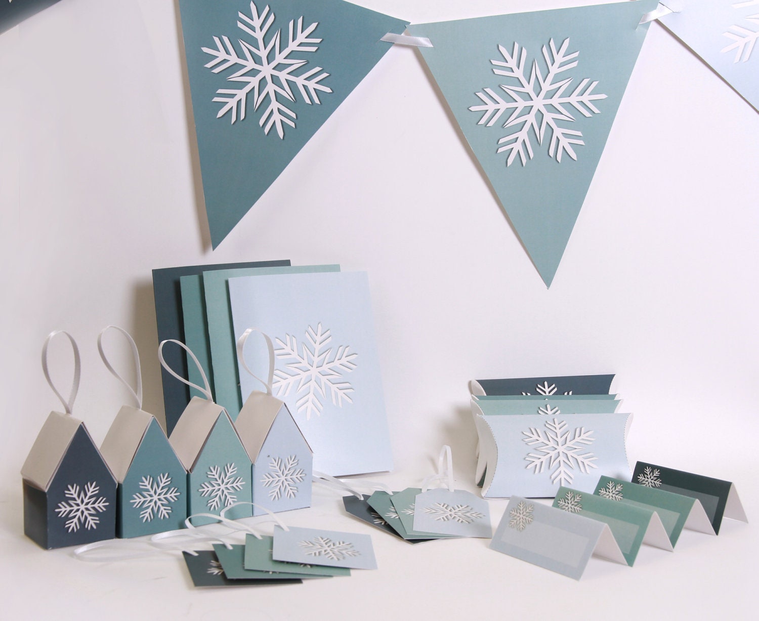 Snowflake Christmas Set - Printable gift boxes, decorations, bunting and gift tags - Custom colours - DIY Chirstmas Decor
