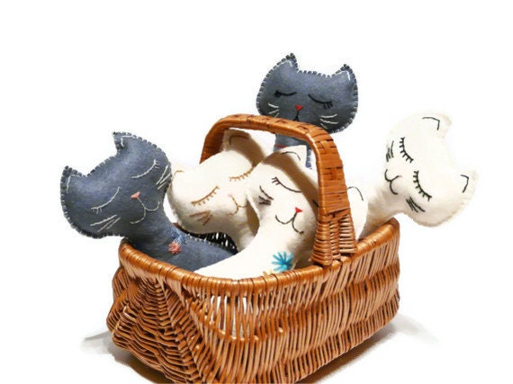 Plush felt stuffed CAT doll animal handmade Safe baby toys Children