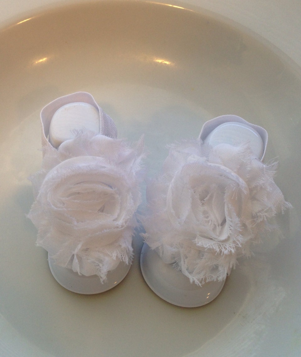 White Color Shabby Chic Chiffon Baby Barefoot Sandals. Newborn Baby Girl Barefoot Sandals, Baby Girl Barefoot sandals