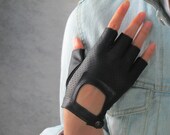 Real Leather Fingerless Short Gloves - Black Lambskin Unlined Bicycle Driving Gloves - Sheepskin  - Women - Handmade