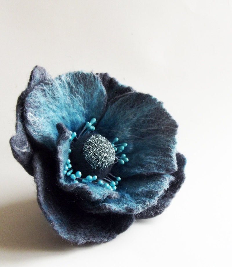 Felted Flower Brooch,Wool Felt Jewelry, Gray and Turquoise Flower, "A little bit different poppy" MADE TO ORDER