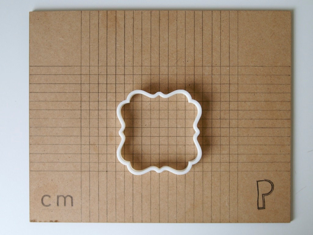 Plaque 4 cutter