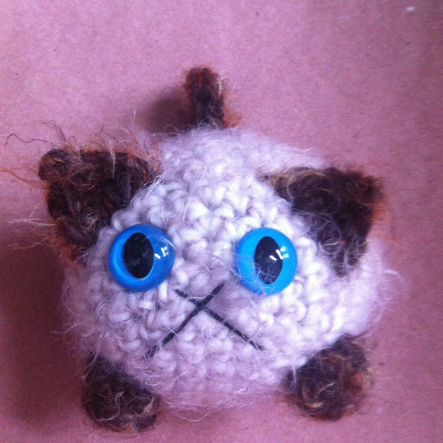 Fuzzy Crocheted Grumpy Cat from dorklandia Tardar Sauce in yarn