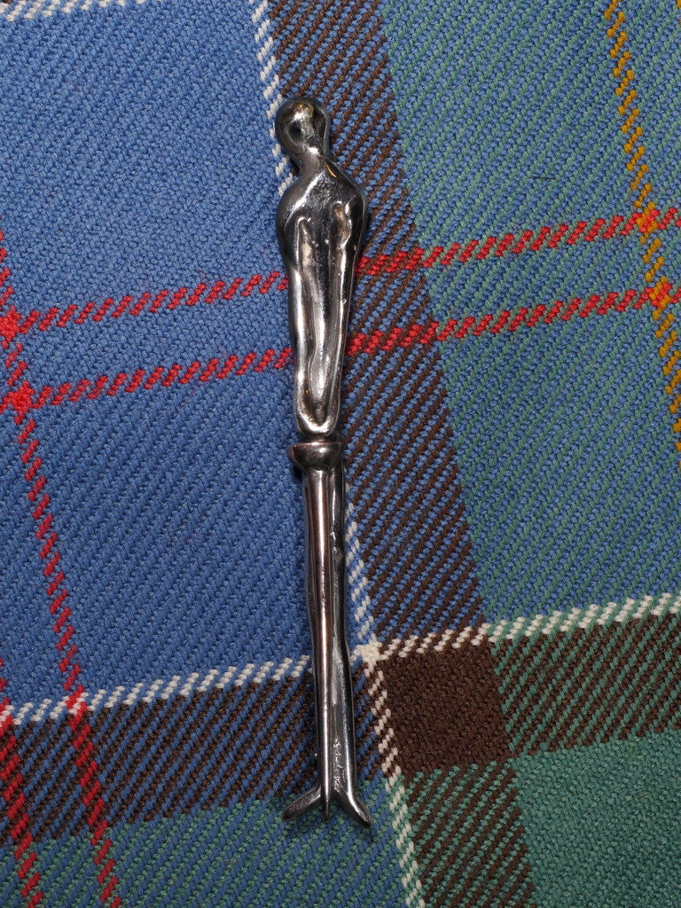EN GARDE  - Silver Kilt Pin or Brooch
