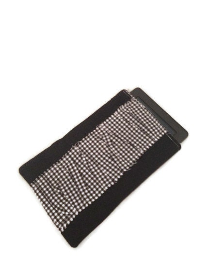 eReader or Mini Tablet Cozy Sleeve: Shabby Chic Gingham Ruffle