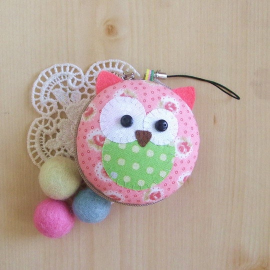 DIY Pink Owl Macaron Coin Purse Kit. Includes ALL Materials and Pattern