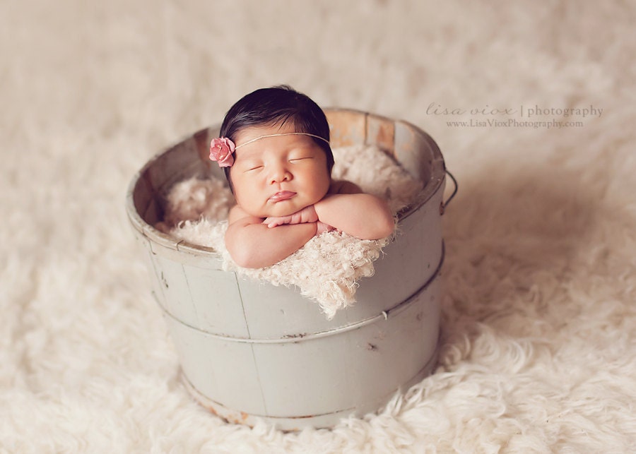 Baby Headband, Newborn Headband in Vintage Pink, Baby Halo, Great for Photo Prop