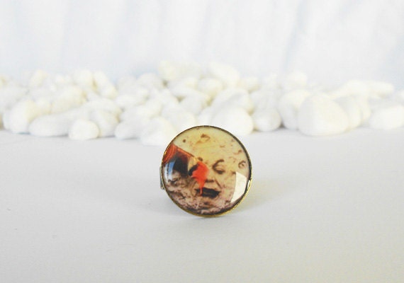 A trip to the Moon. Adjustable resin ring