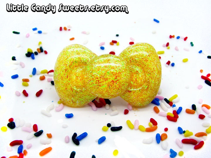Yellow Glitter Resin Bow Ring