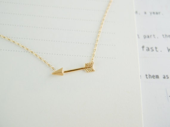 tiny arrow necklace in gold