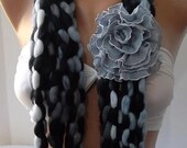NEW Elegant scarf Gorgeous  Accessories....so quality wool blend yarn....