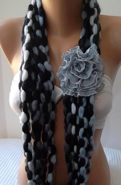 NEW Elegant scarf Gorgeous  Accessories....so quality wool blend yarn....