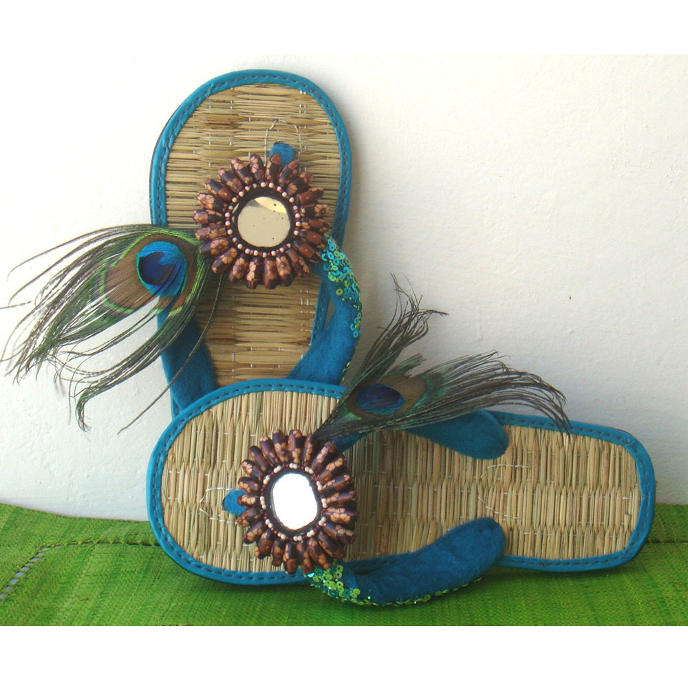 Bling Flip Flops/Bridesmaid/Decorated Slippers/Peacock Feather Slippers/Sequins Slippers/Handmade Designer Women Flip Flops-Dancing Peacock