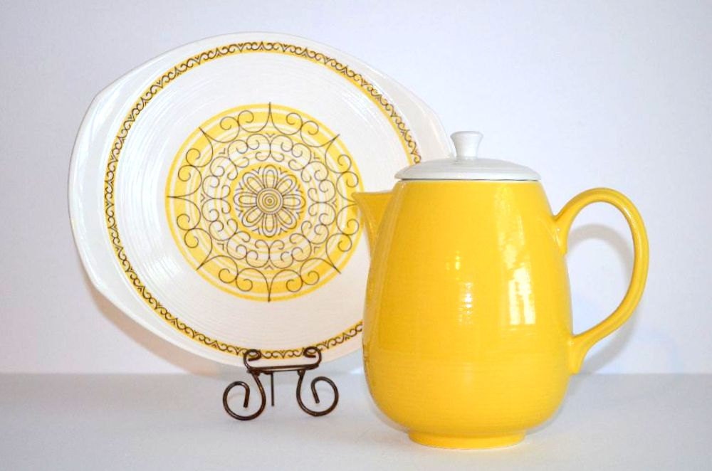 Vintage Ceramic Sierra Ironstone Bright Yellow Coffee Pot Liner Plate Max Schonfeld Design