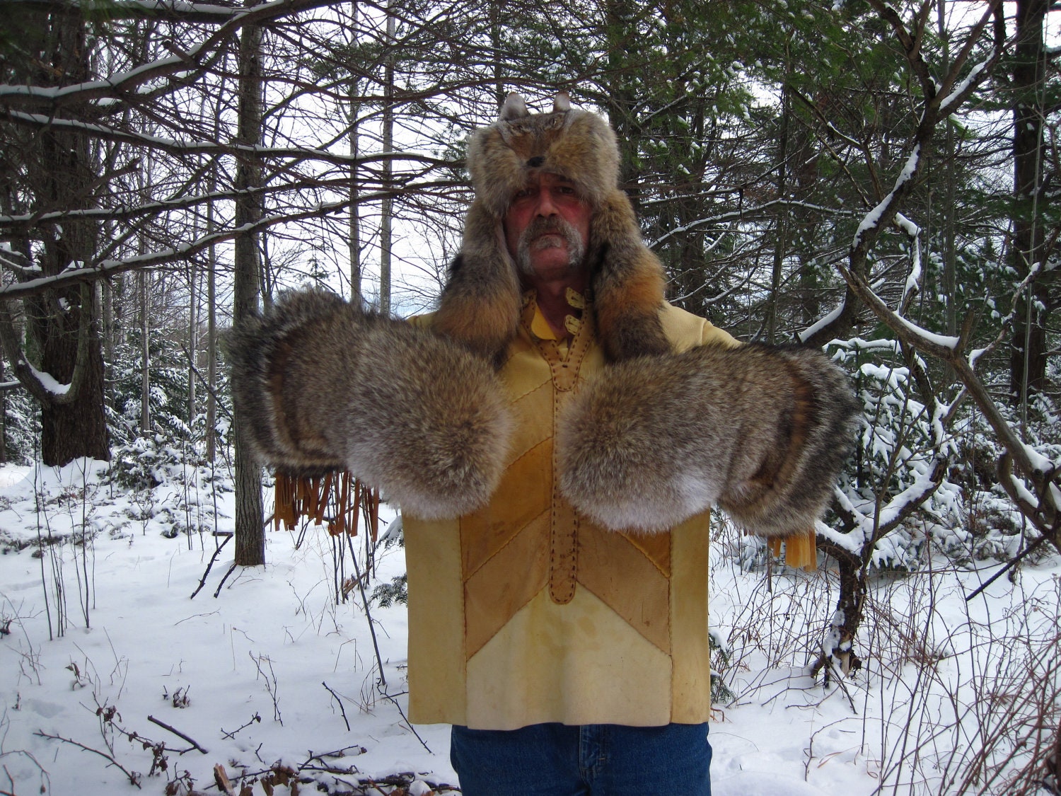 Coyote Fur Gauntlet Mittens