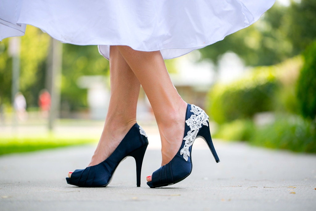 Wedding Shoes. Navy Blue Wedding Shoes/Bridal Shoes with Ivory Lace. US Size 9