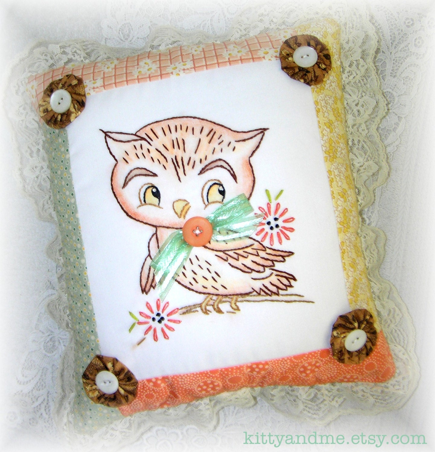 Decorative Halloween Embroidered Owl Pillow