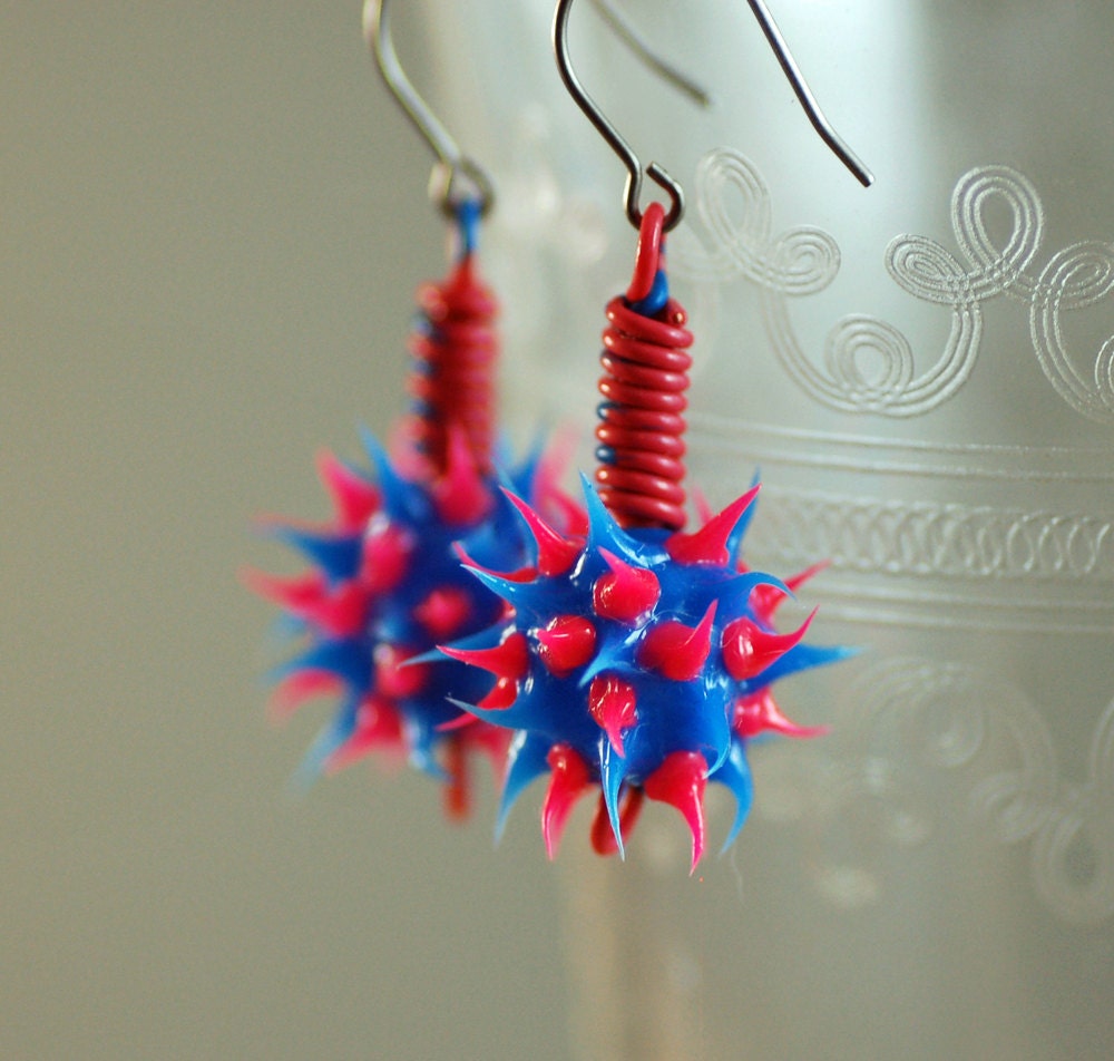 Eco-Chic Recycled Spiky Tire Rubber and Telephone Wire Earrings in Blue and Pink