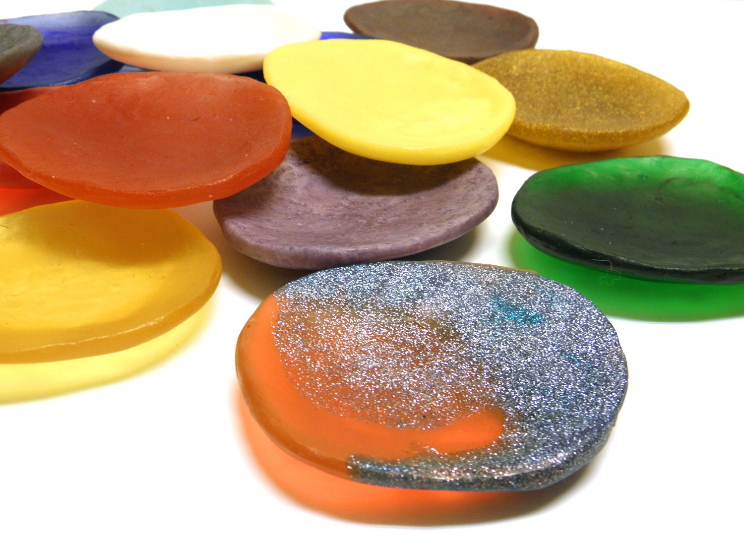 Tiny irregular resin saucer