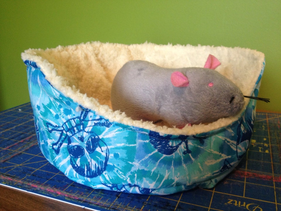 Blue Skull Cuddle Cup